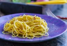 Spagečiai su česnaku ir sviestu Kaip virti spagečius su česnaku